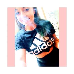 Meet your Posher, Her